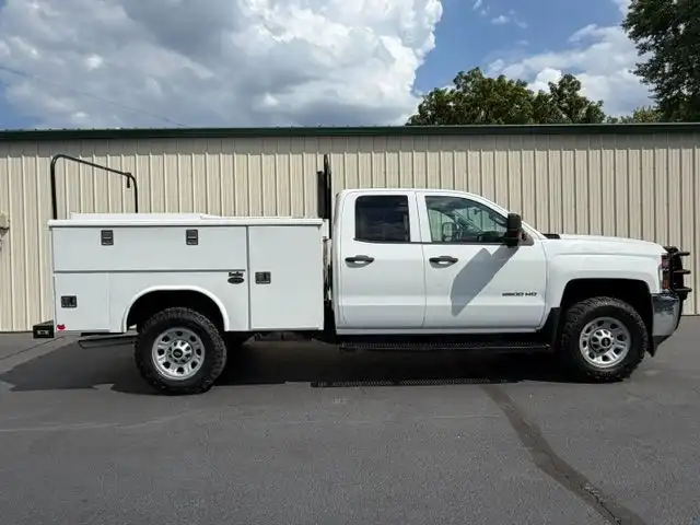 2019 Chevrolet Silverado HD Work Truck 4WD Double Cab Standard Box's photo