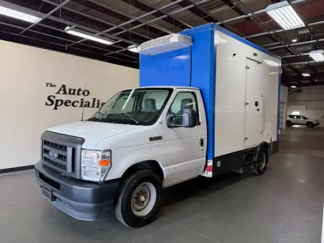 2023 Ford E-Series SRW E-350 Super Duty 138 in WB's photo