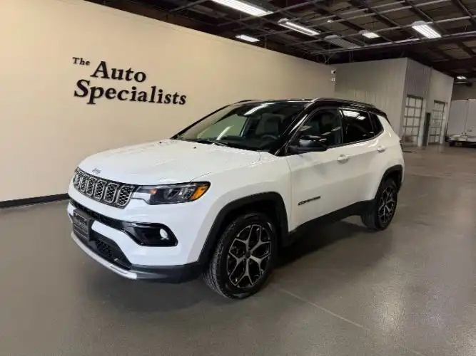 2025 Jeep Compass Limited 4X4's photo