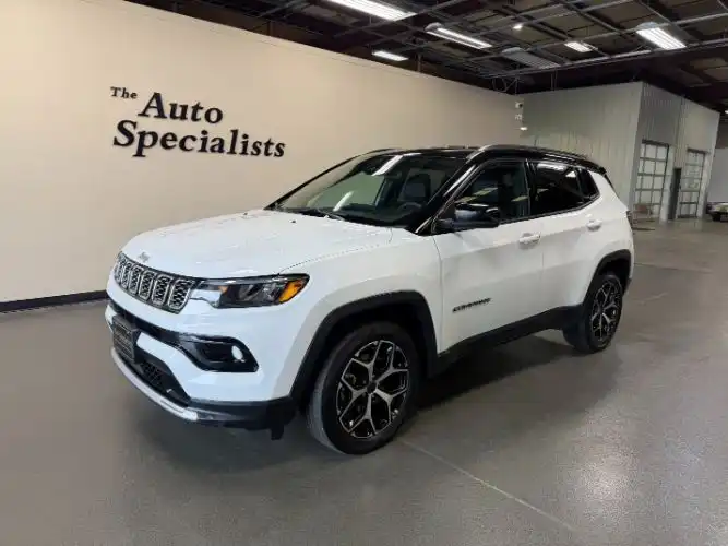 2025 Jeep Compass Limited 4X4's photo