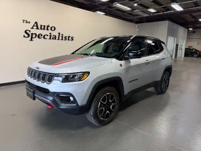 2025 Jeep Compass Trailhawk 4X4's photo