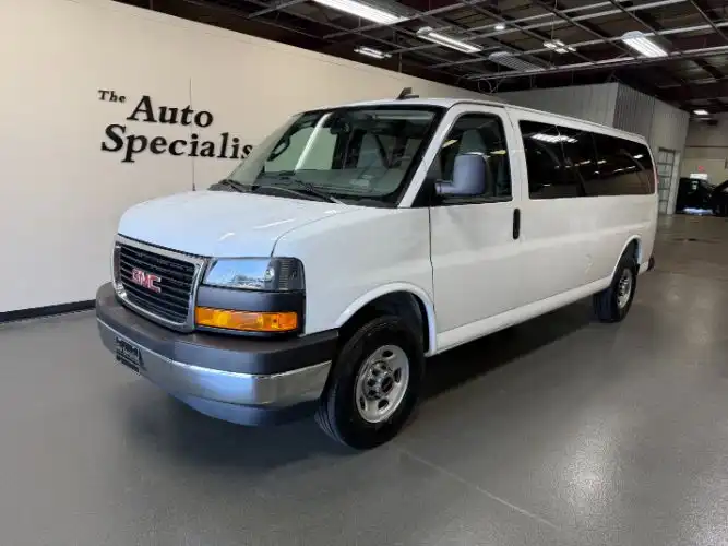 2025 GMC Savana 3500 LT Ext WB's photo
