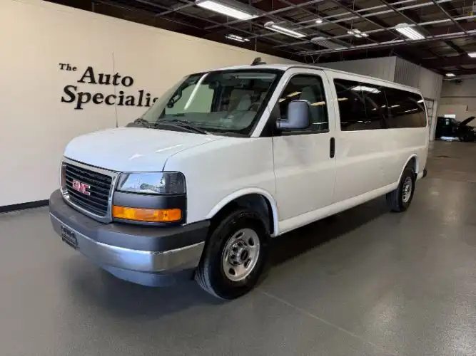 2025 GMC Savana 3500 LT Ext WB's photo
