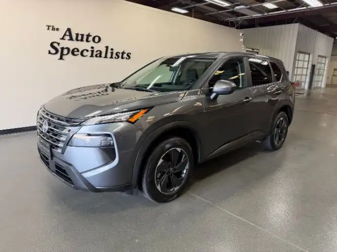 2025 Nissan Rogue SV AWD's photo