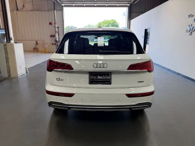 2023 Audi Q5 40 Premium photo 4