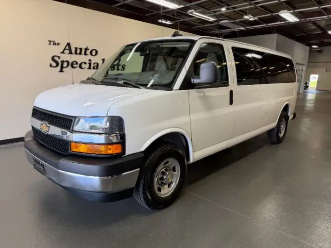 2024 Chevrolet Express LT 3500 Extended photo 1