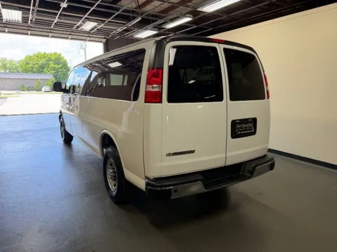 2024 Chevrolet Express LT 3500 Extended photo 3