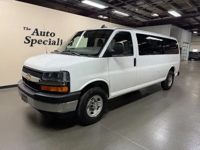2024 Chevrolet Express LT 3500 Extended photo 1