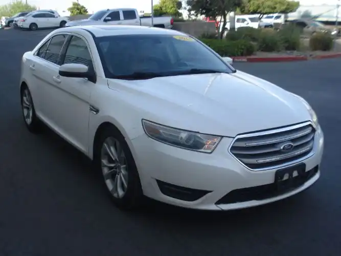 2013 Ford Taurus SEL FWD's photo