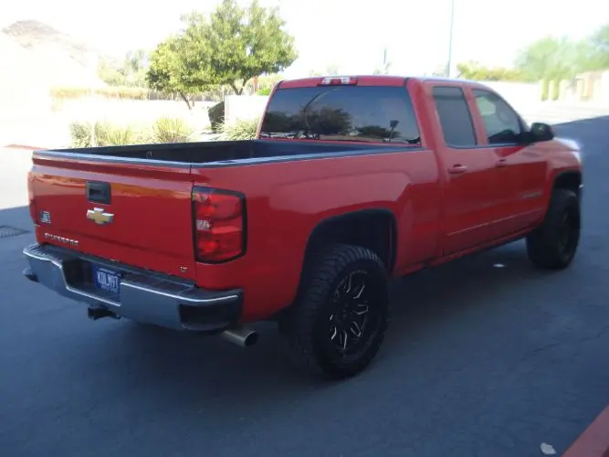 2016 Chevrolet Silverado 1500 LT Double Cab Std Box photo 4