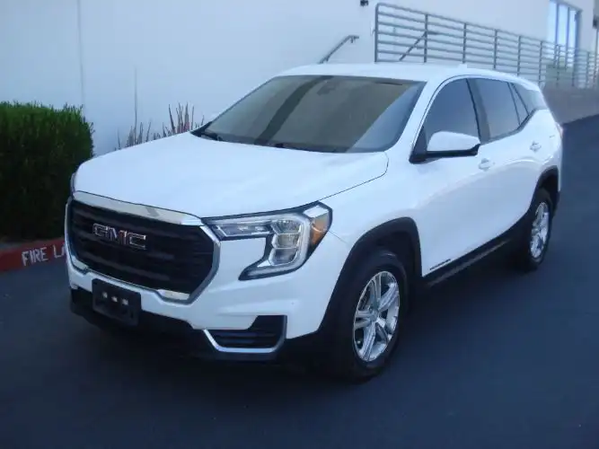 2022 GMC Terrain SLE AWD's photo