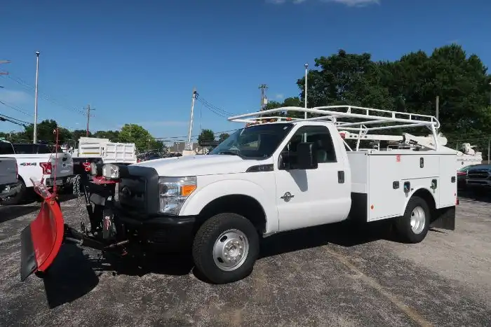 2016 Ford F-350 XL 4x4 Regular Cab 165-In DRW's photo