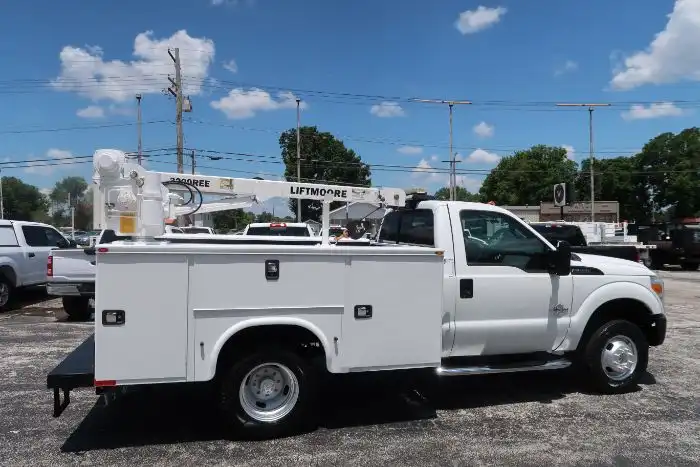 2015 Ford F-350 XL 4x4 Regular Cab 165-In DRW's photo