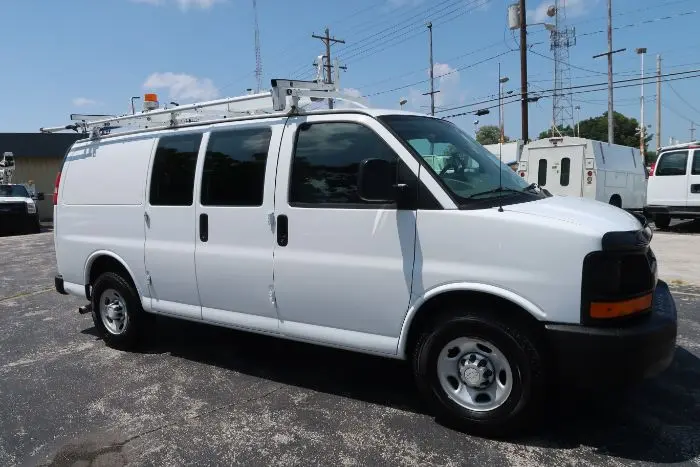 2015 Chevrolet Express Work Van HD 2500 photo 4