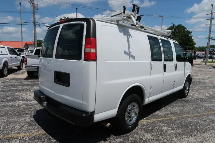 2015 Chevrolet Express 2500 Work Van HD photo 5