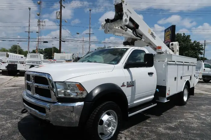 2015 RAM 5500 undefined photo 3