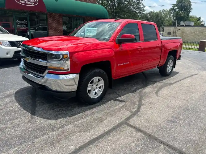 2018 Chevrolet Silverado 1500 LT 4X4 Crew Cab Short Box's photo
