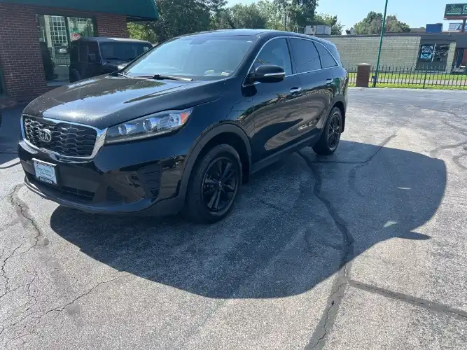 2020 Kia Sorento LX AT's photo