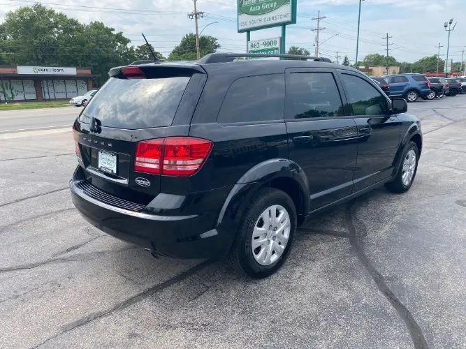 2017 Dodge Journey SE FWD photo 5
