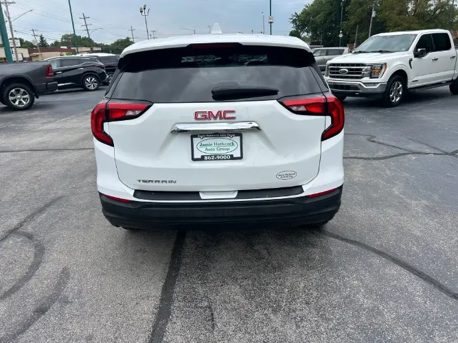 2020 GMC Terrain SLE FWD photo 4