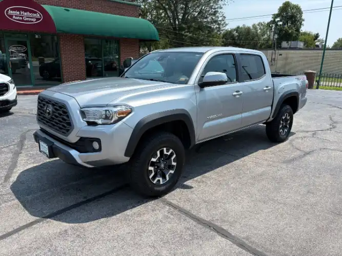 2023 Toyota Tacoma TRD Off-Road Double Cab 4WD V6 Auto Short Bed's photo