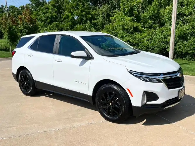 2024 Chevrolet Equinox AWD LT 1.5T's photo