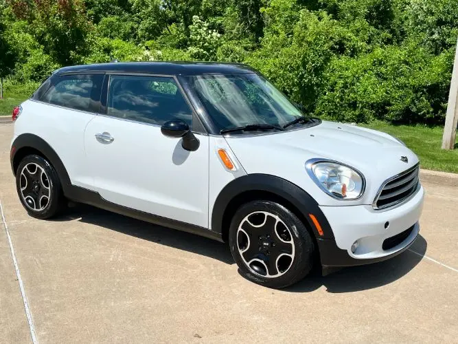 2014 MINI Paceman Base photo 4