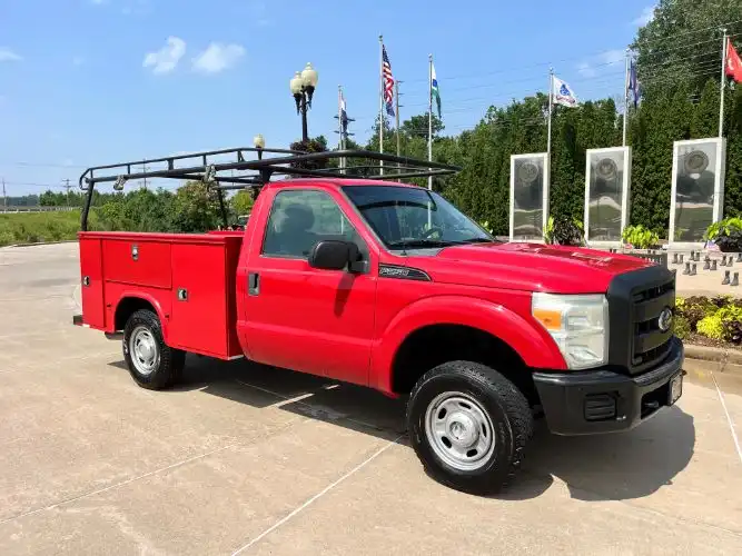 2015 Ford F-250 XL 4x4 Regular Cab's photo