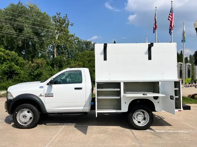 2016 RAM 5500 undefined photo 5