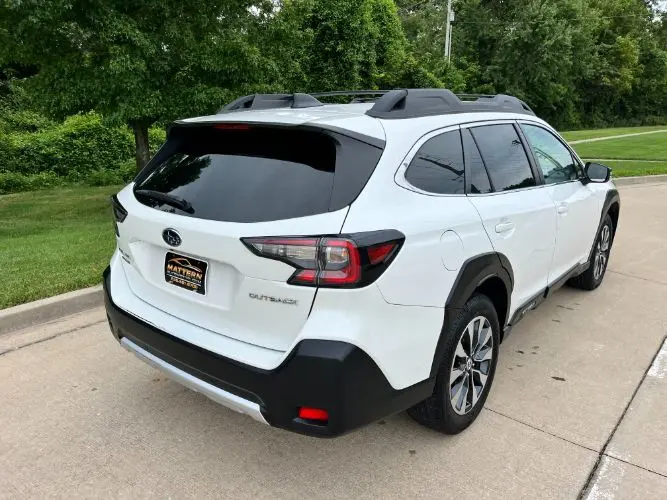2024 Subaru Outback Limited photo 3