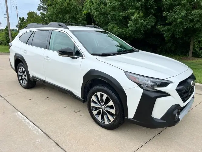 2024 Subaru Outback Limited photo 4