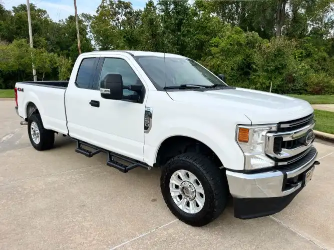 2021 Ford F-250 XL 4WD SuperCab 8' Box's photo