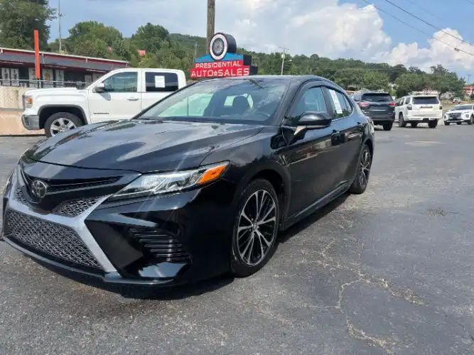 2018 Toyota Camry 2.5 Auto SE's photo