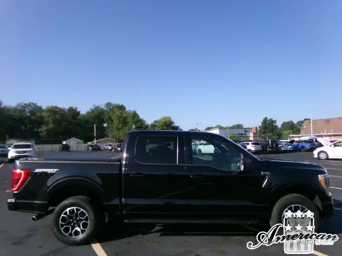 2023 Ford F-150 XLT 4x4 SuperCrew 5-1/2 Box's photo