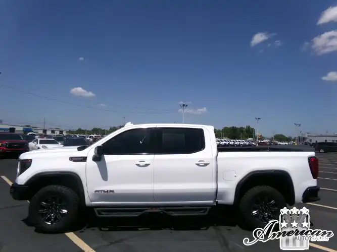 2025 GMC Sierra 4WD Crew Cab Short Box AT4X's photo