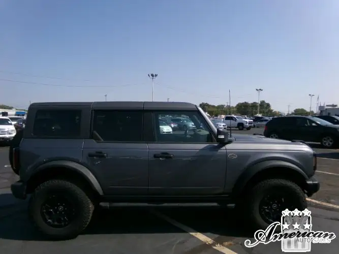 2023 Ford Bronco Wildtrak 4WD photo 1