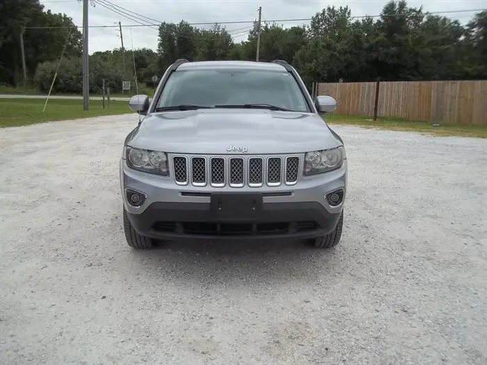 2014 Jeep Compass Latitude photo 3