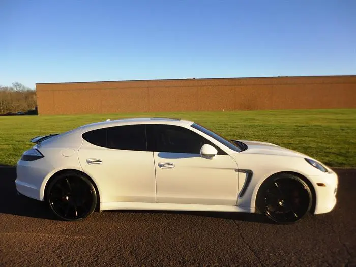 2012 Porsche Panamera Turbo photo 3