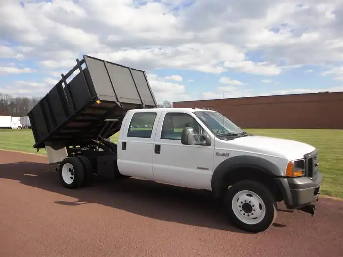 2006 Ford F-450's photo