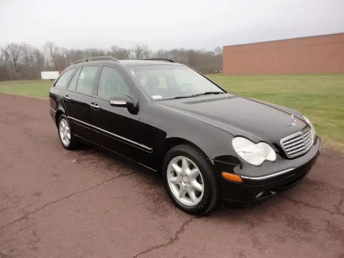 2004 Mercedes-Benz C-Class C320 4Matic's photo