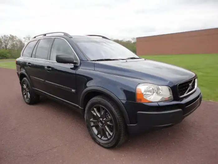2004 Volvo XC90 2.5T AWD's photo