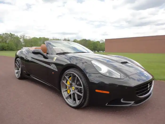 2010 Ferrari California Base's photo