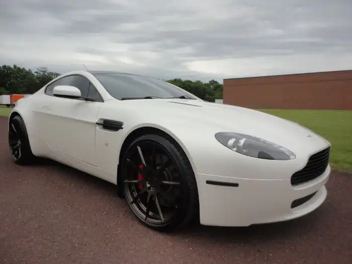 2007 Aston Martin V8 Vantage 4.3's photo