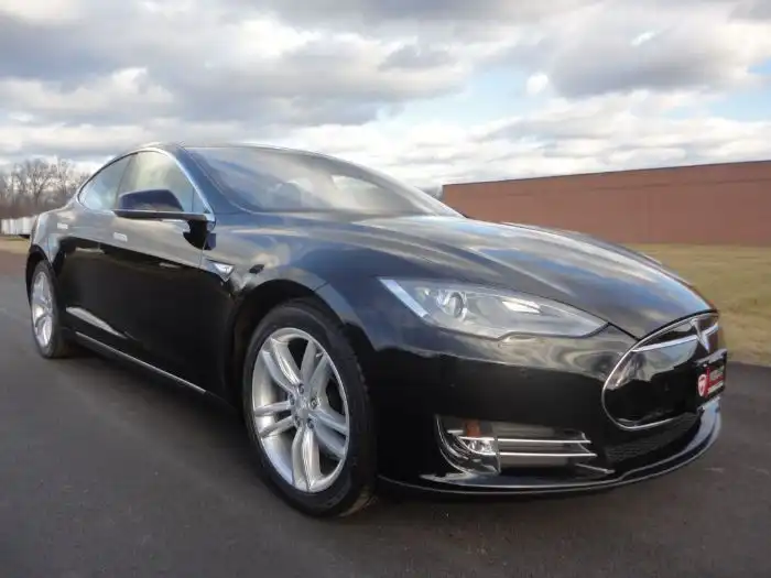 2014 Tesla Model S 60 kWh's photo