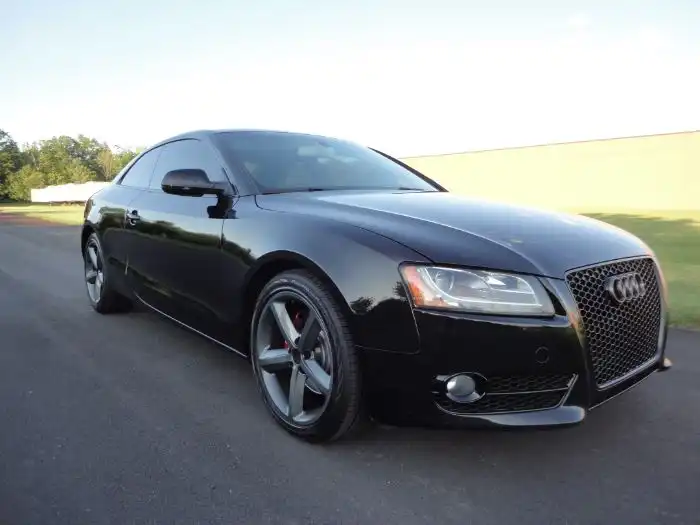 2010 Audi A5 2.0T quattro Tiptronic Premium's photo