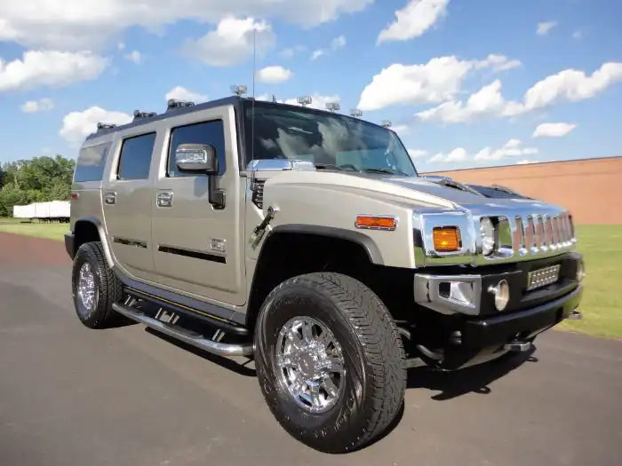 2005 Hummer H2 SUV's photo