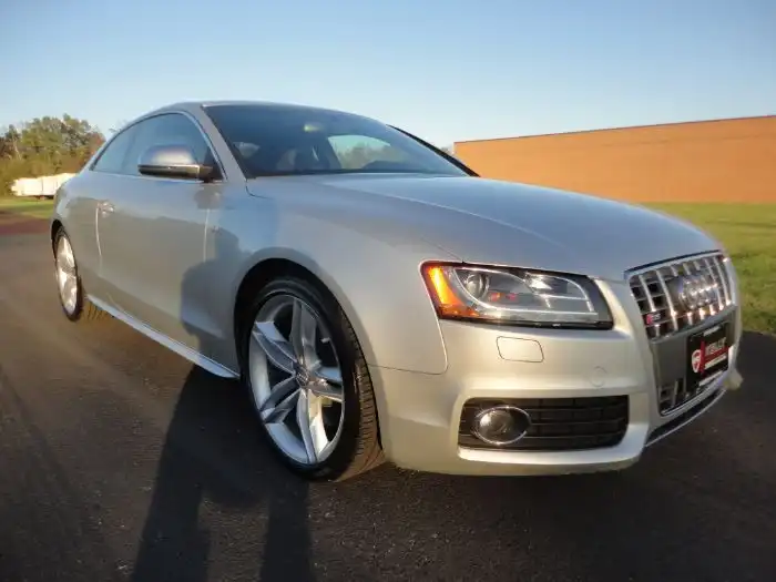 2009 Audi S5 4.2 quattro Manual's photo