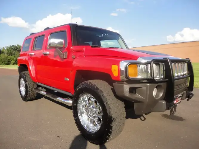 2006 Hummer H3 SUV's photo
