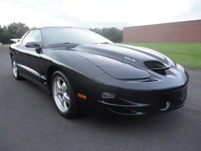 2001 Pontiac Firebird Trans Am's photo