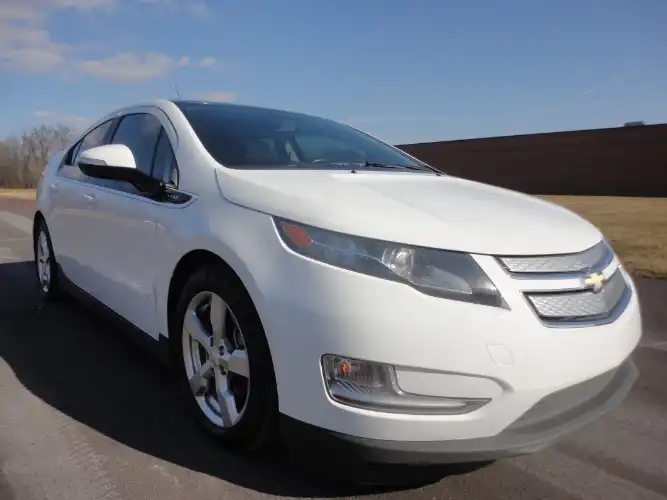 2012 Chevrolet Volt Base's photo